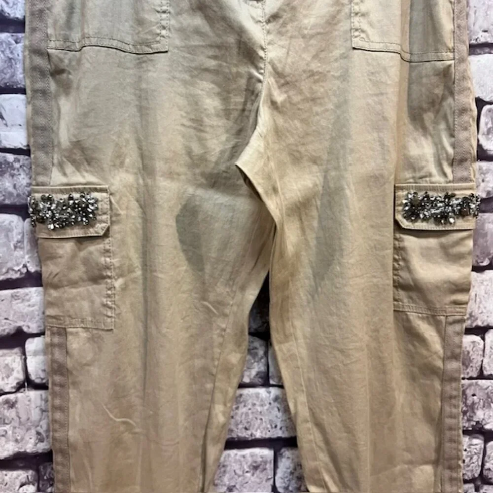 Chico's NWT Beige Crop Pants Size Large - Picture 3 of 10
